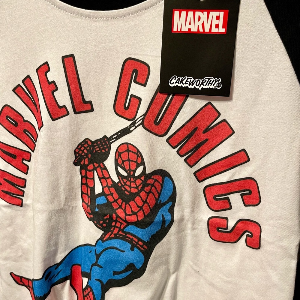 Cakeworthy Marvel Spider-Man Crop Raglan shirt - Picture 2 of 5